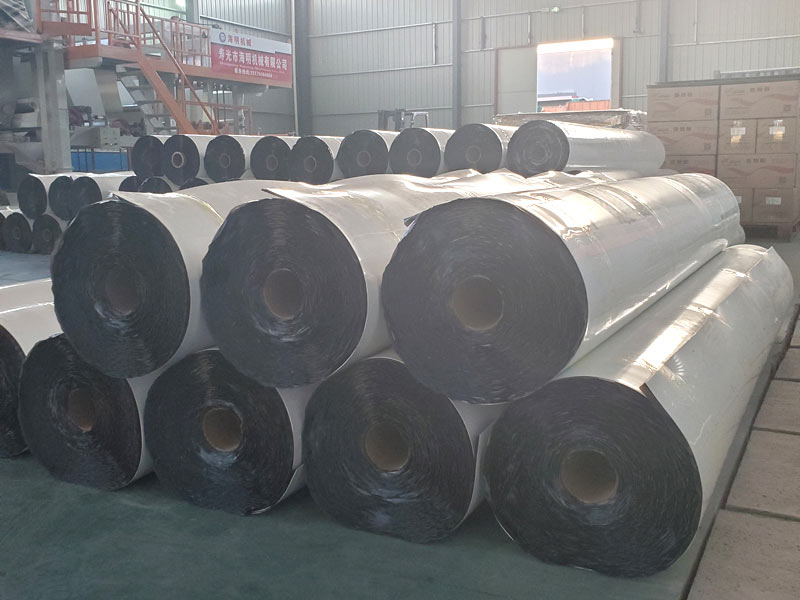 自粘胶膜鼓包的原因?如何避免?