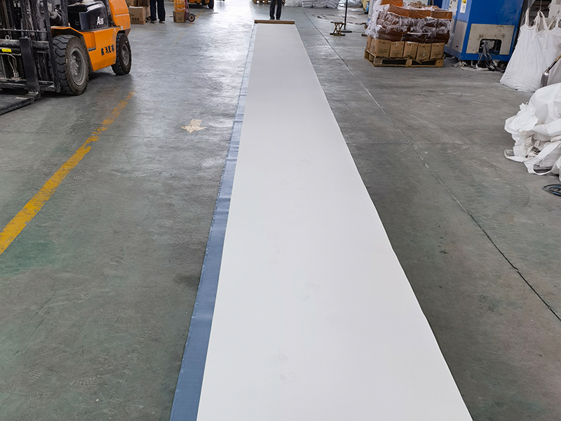 高密度聚乙烯自粘胶膜防水卷材