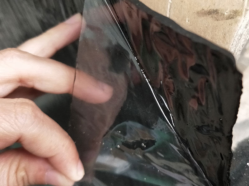 复合胎自粘防水卷材