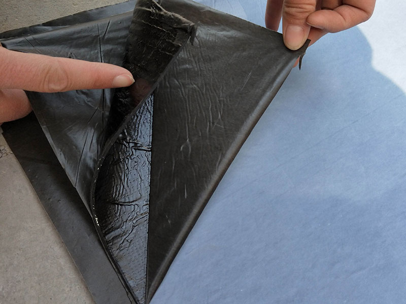 复合胎自粘防水卷材